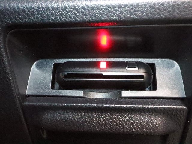 TOYOTA NOAH 2018 Image 31