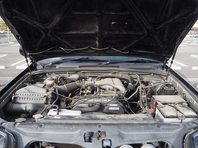 TOYOTA HILUXSURF WAGON 4WD 2003 Image 31