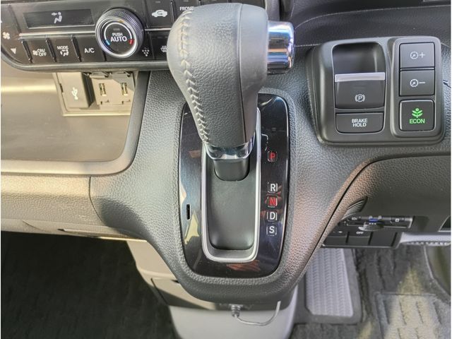 HONDA N BOX CUSTOM 2023 Image 31