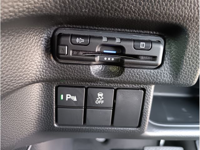 HONDA N BOX CUSTOM 2023 Image 31