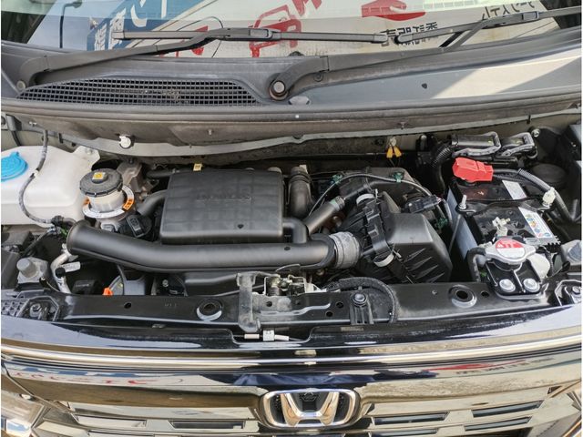 HONDA N BOX CUSTOM 2023 Image 31