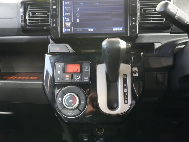 DAIHATSU WAKE 2015 Image 31