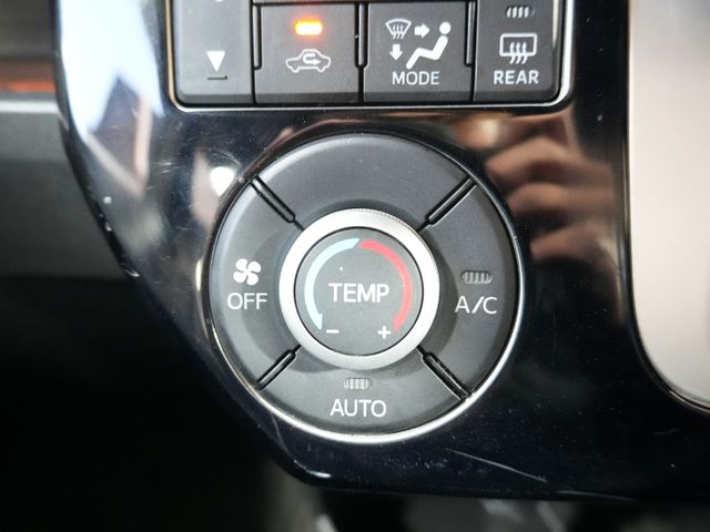 DAIHATSU WAKE 2015 Image 31