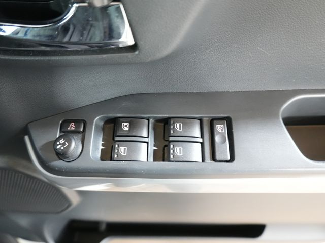 DAIHATSU WAKE 2015 Image 31