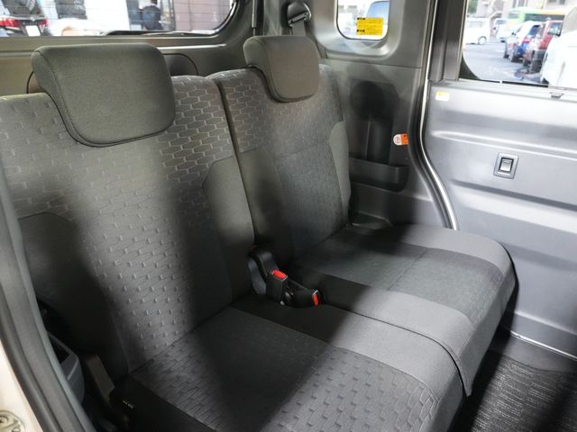 DAIHATSU WAKE 2015 Image 31