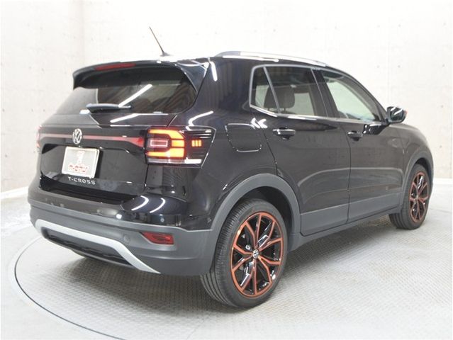 VOLKSWAGEN T-CROSS 2020 Image 31
