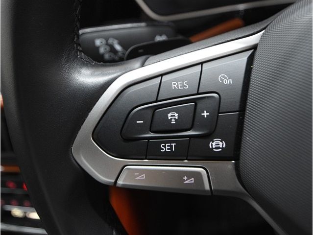 VOLKSWAGEN T-CROSS 2020 Image 31