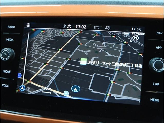 VOLKSWAGEN T-CROSS 2020 Image 31