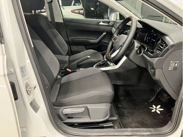 VOLKSWAGEN POLO 2025 Image 31