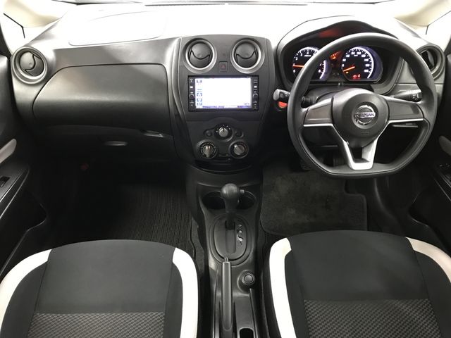 NISSAN NOTE 2017 Image 31