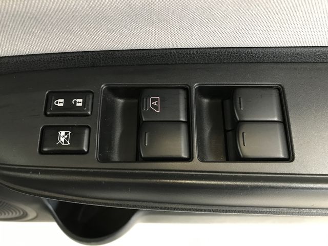 NISSAN NOTE 2017 Image 31