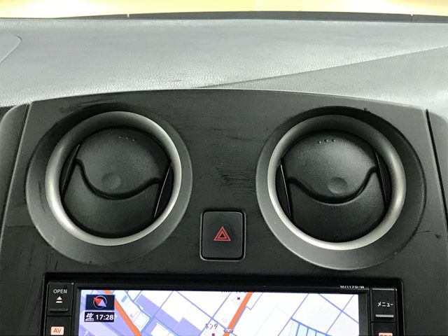 NISSAN NOTE 2017 Image 31