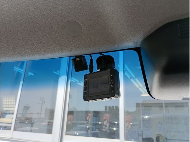 DAIHATSU TANTO CUSTOM 2017 Image 31