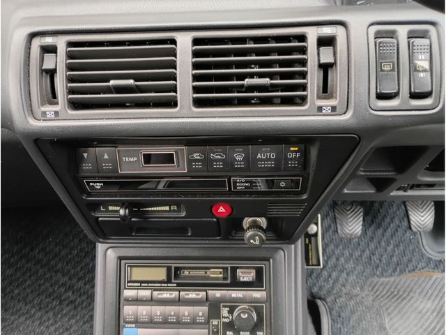 MITSUBISHI GALANT 1988 Image 31