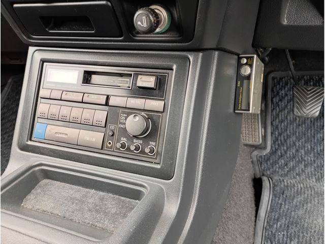 MITSUBISHI GALANT 1988 Image 31