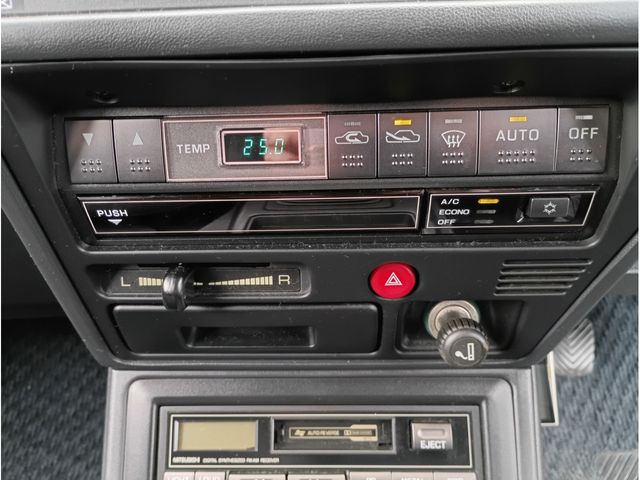 MITSUBISHI GALANT 1988 Image 31