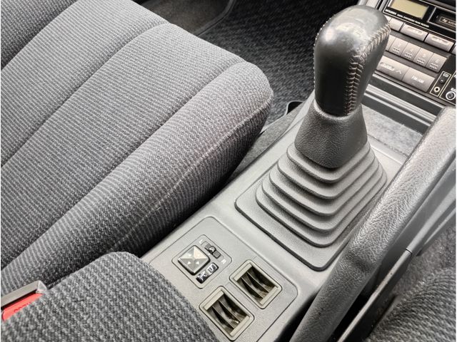 MITSUBISHI GALANT 1988 Image 31