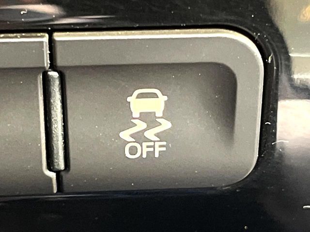 TOYOTA PRIUS 2016 Image 31