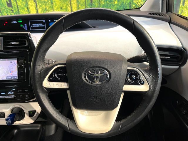 TOYOTA PRIUS 2016 Image 31