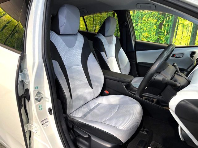 TOYOTA PRIUS 2016 Image 31