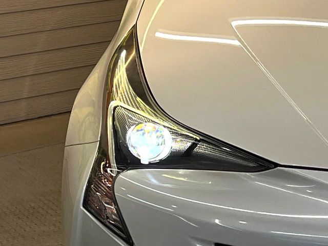TOYOTA PRIUS 2016 Image 31