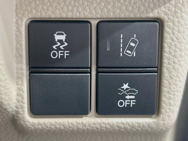 HONDA N BOX 2018 Image 31