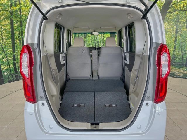 HONDA N BOX 2018 Image 31