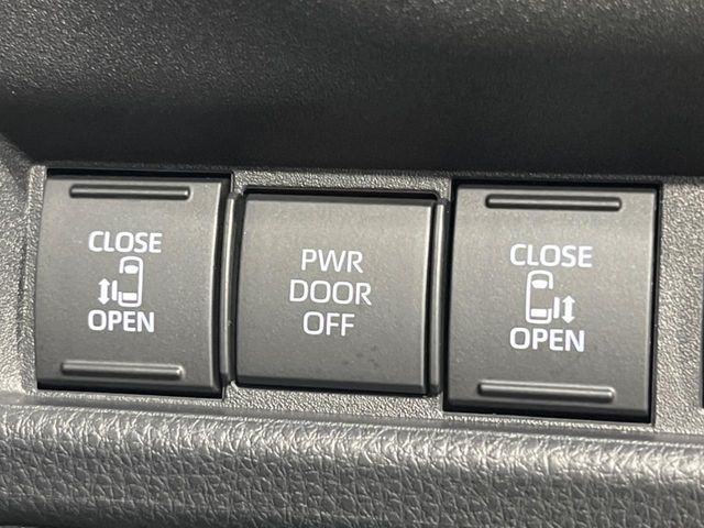 TOYOTA SIENTA HYBRID 2024 Image 31