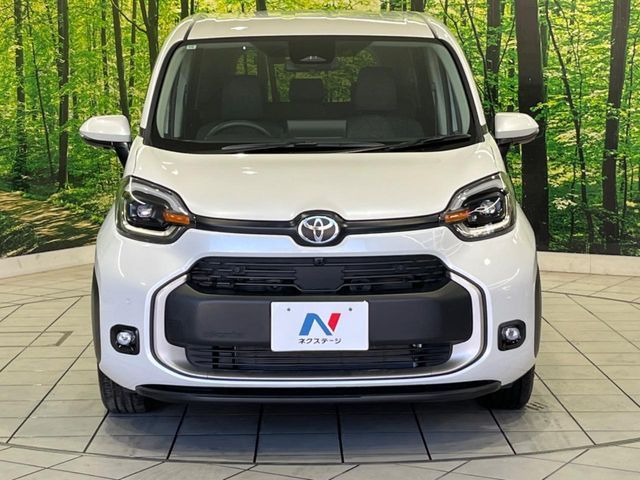 TOYOTA SIENTA HYBRID 2024 Image 31