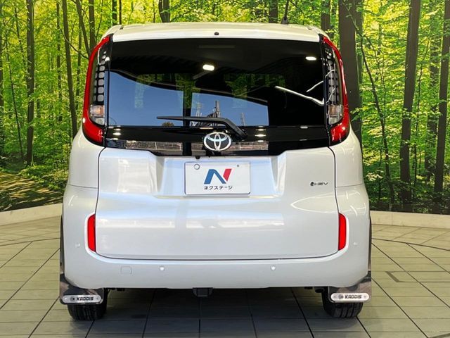 TOYOTA SIENTA HYBRID 2024 Image 31