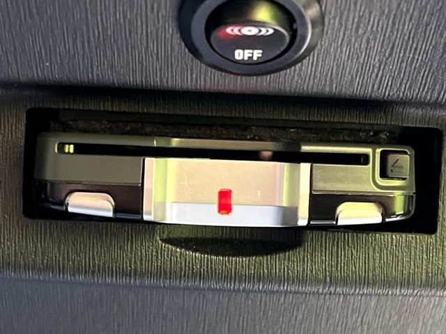 TOYOTA PRIUS 2013 Image 31