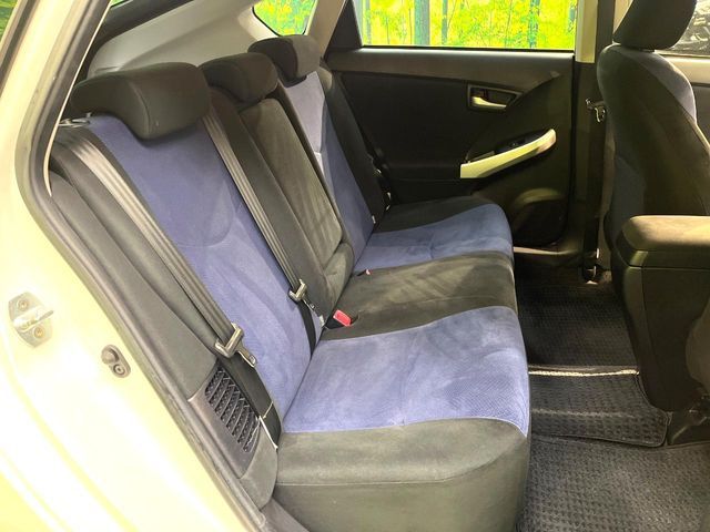 TOYOTA PRIUS 2013 Image 31