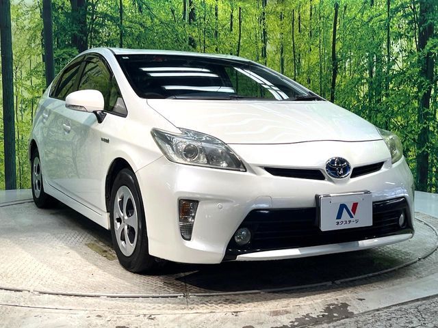 TOYOTA PRIUS 2013 Image 31
