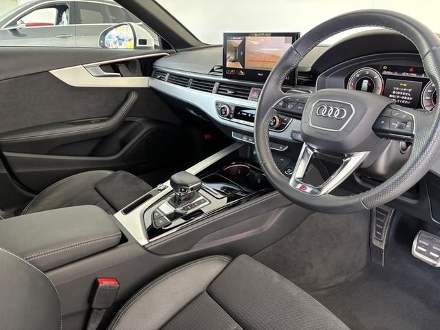 AUDI A4 AVANT 2023 Image 31