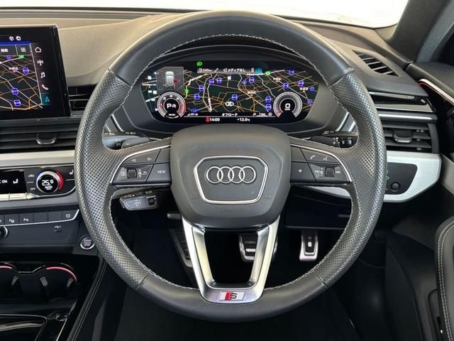 AUDI A4 AVANT 2023 Image 31