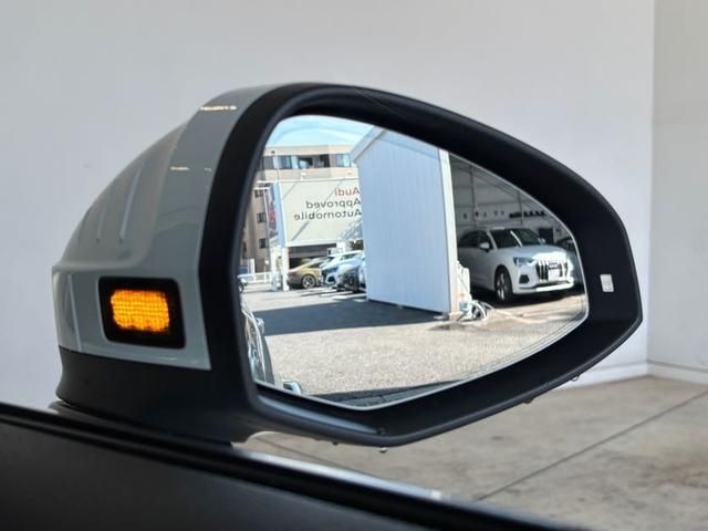 AUDI A4 AVANT 2023 Image 31