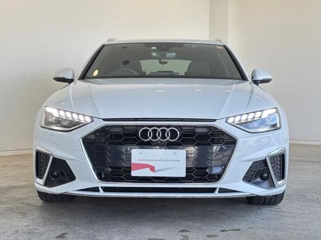 AUDI A4 AVANT 2023 Image 31