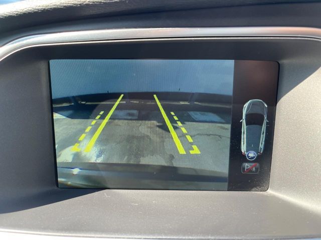 VOLVO V40 2015 Image 31