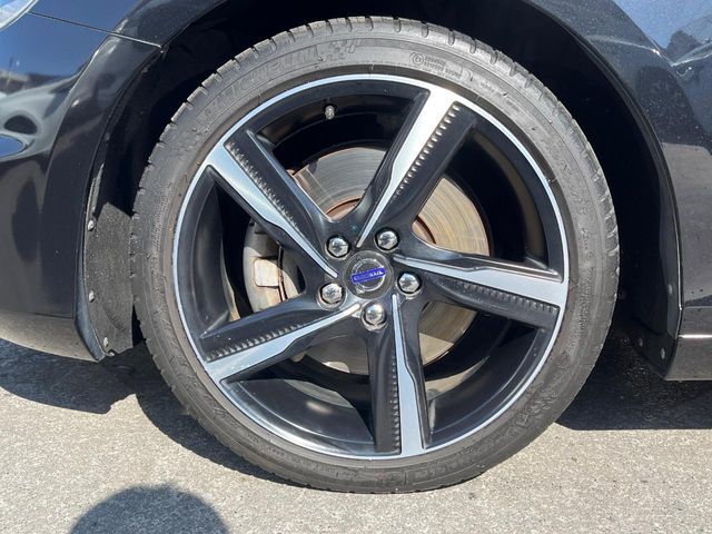 VOLVO V40 2015 Image 31