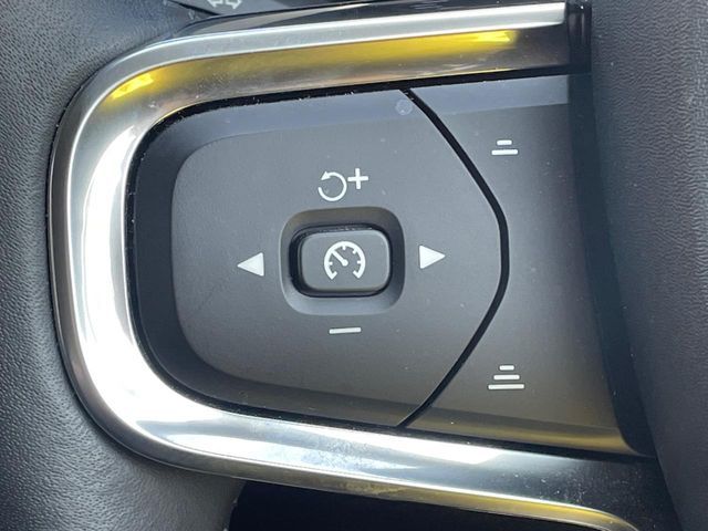 VOLVO XC40 2021 Image 31