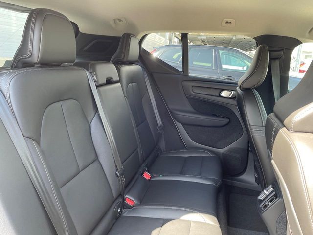 VOLVO XC40 2021 Image 31