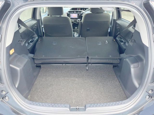 TOYOTA AQUA 2018 Image 31