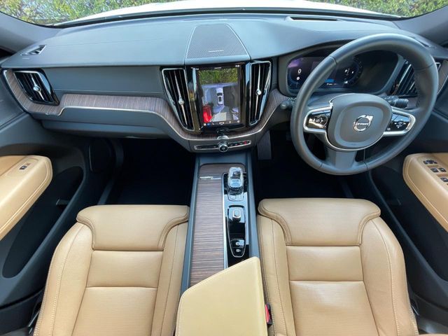 VOLVO XC60 2022 Image 31