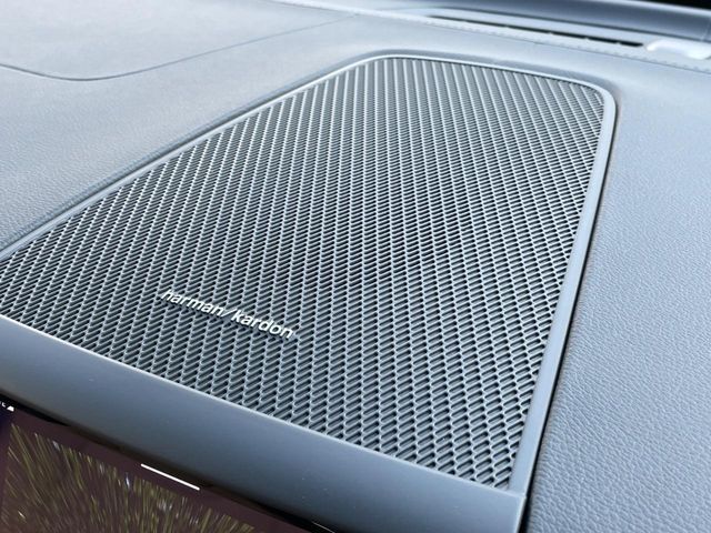 VOLVO XC60 2022 Image 31