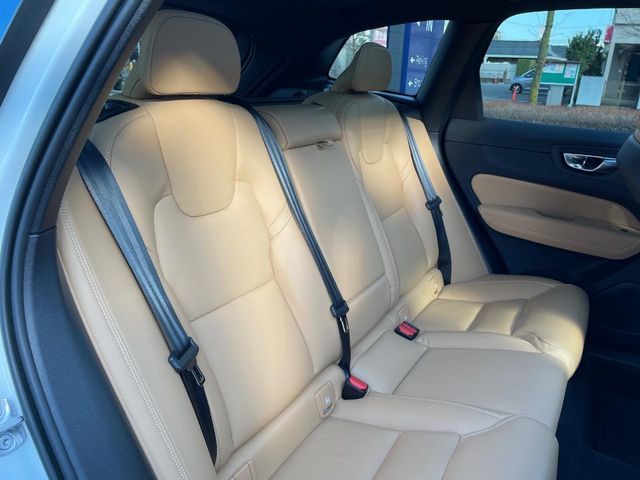 VOLVO XC60 2022 Image 31