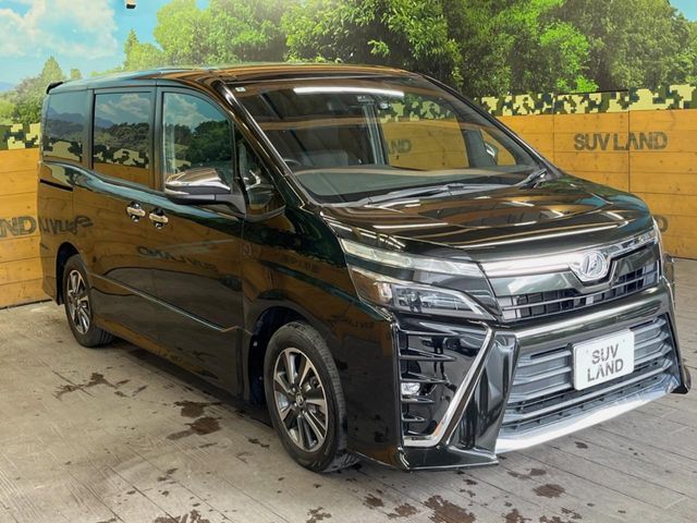 TOYOTA VOXY 2018 Image 31