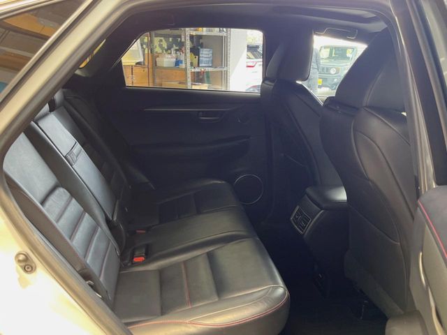 TOYOTA LEXUS NX200T 2015 Image 31