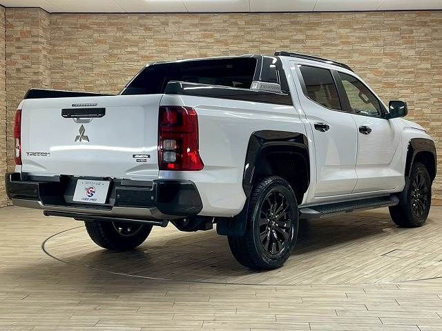 MITSUBISHI TRITON 2024 Image 31