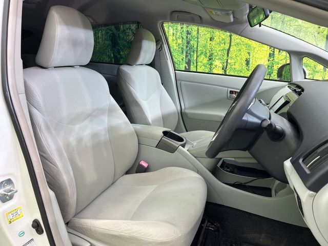 TOYOTA PRIUS 2013 Image 31