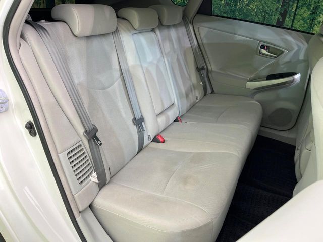 TOYOTA PRIUS 2013 Image 31